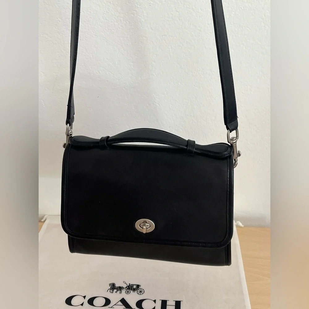 Coach Court Crossbody K2P-9870 Costa Rica Vintage 2002
